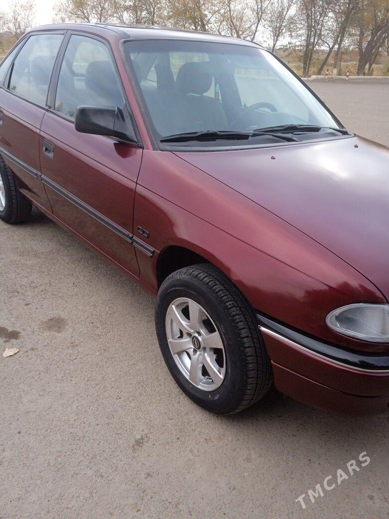 Opel Astra 1992 - 45 000 TMT - Губадаг - img 2