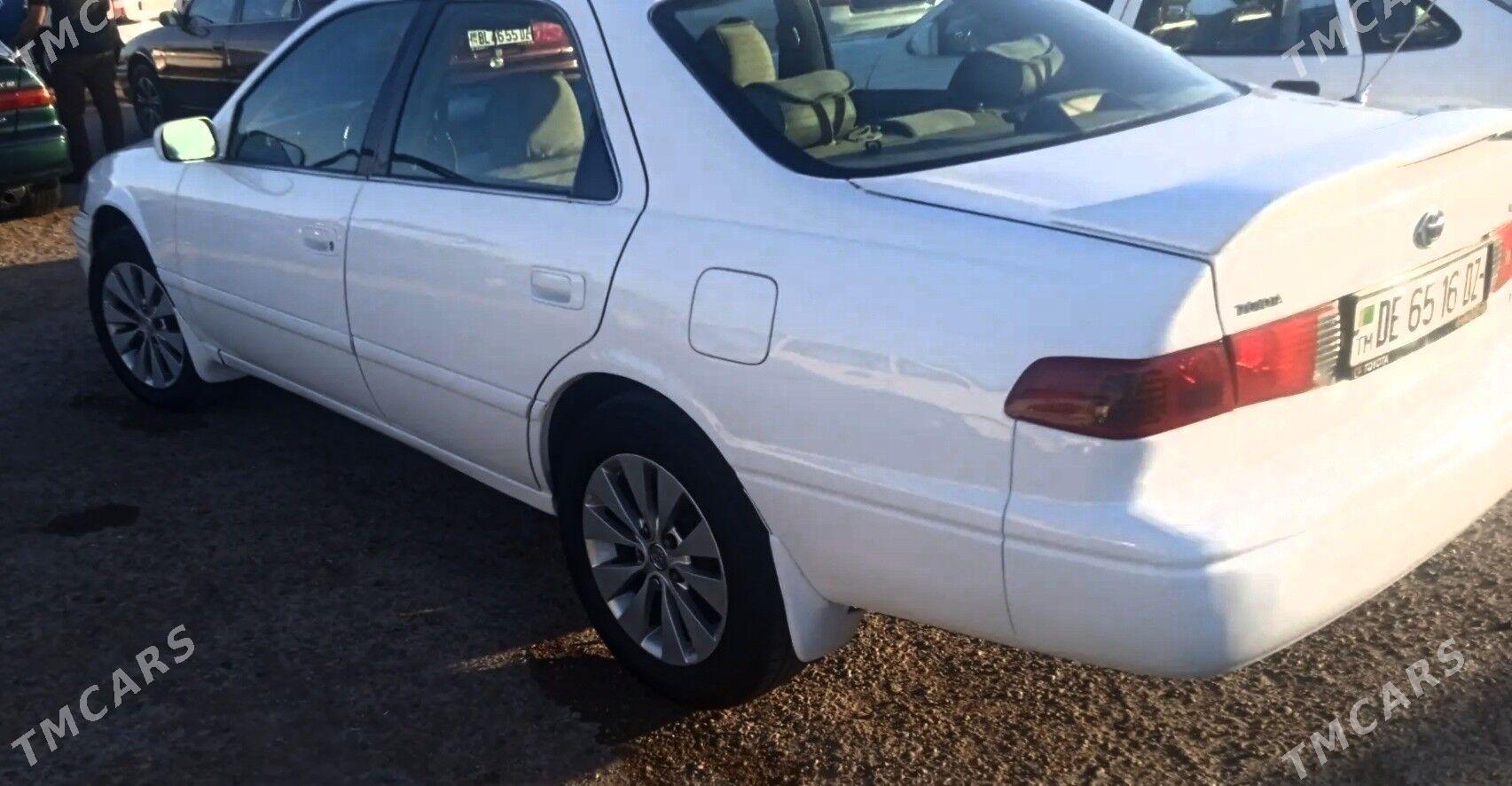 Toyota Camry 2000 - 138 000 TMT - Гороглы (Тагта) - img 3