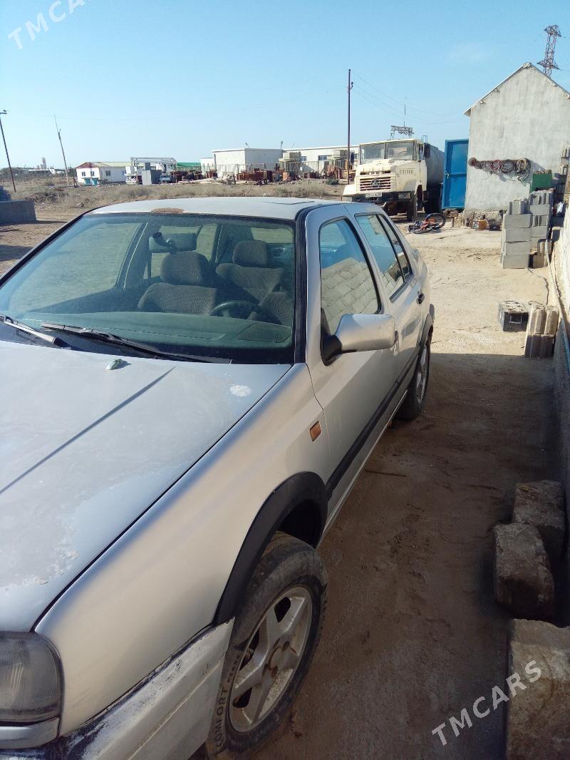 Volkswagen Caddy 1998 - 9 000 TMT - Хазар - img 4