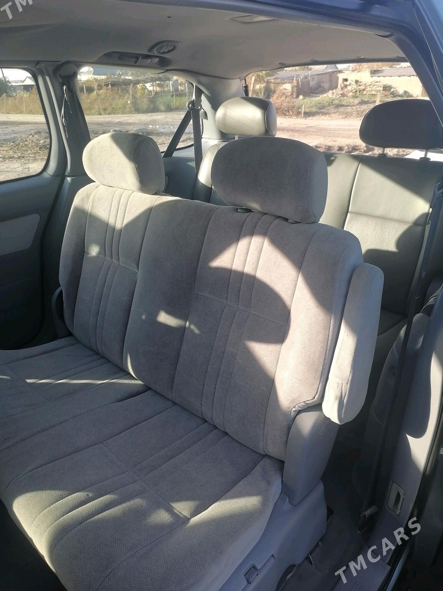 Toyota Sienna 2000 - 150 000 TMT - Garagum etraby - img 4