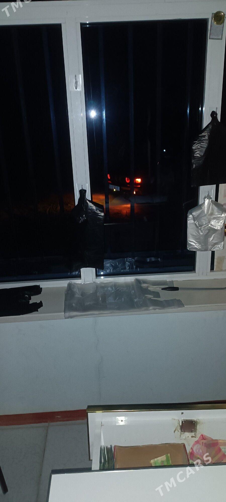 BMW 730 2005 - 70 000 TMT - Мары - img 7