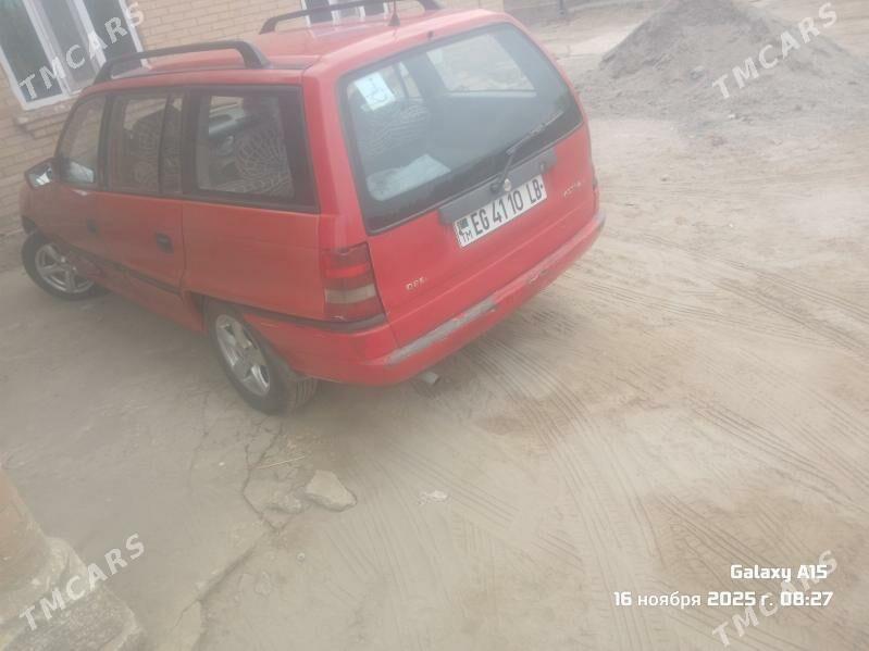 Opel Astra 1991 - 40 000 TMT - Фарап - img 4