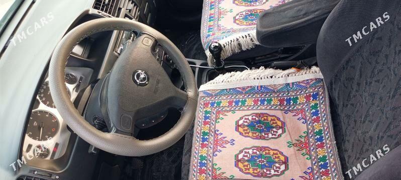 Opel Zafira 2000 - 95 000 TMT - Бахарден - img 2