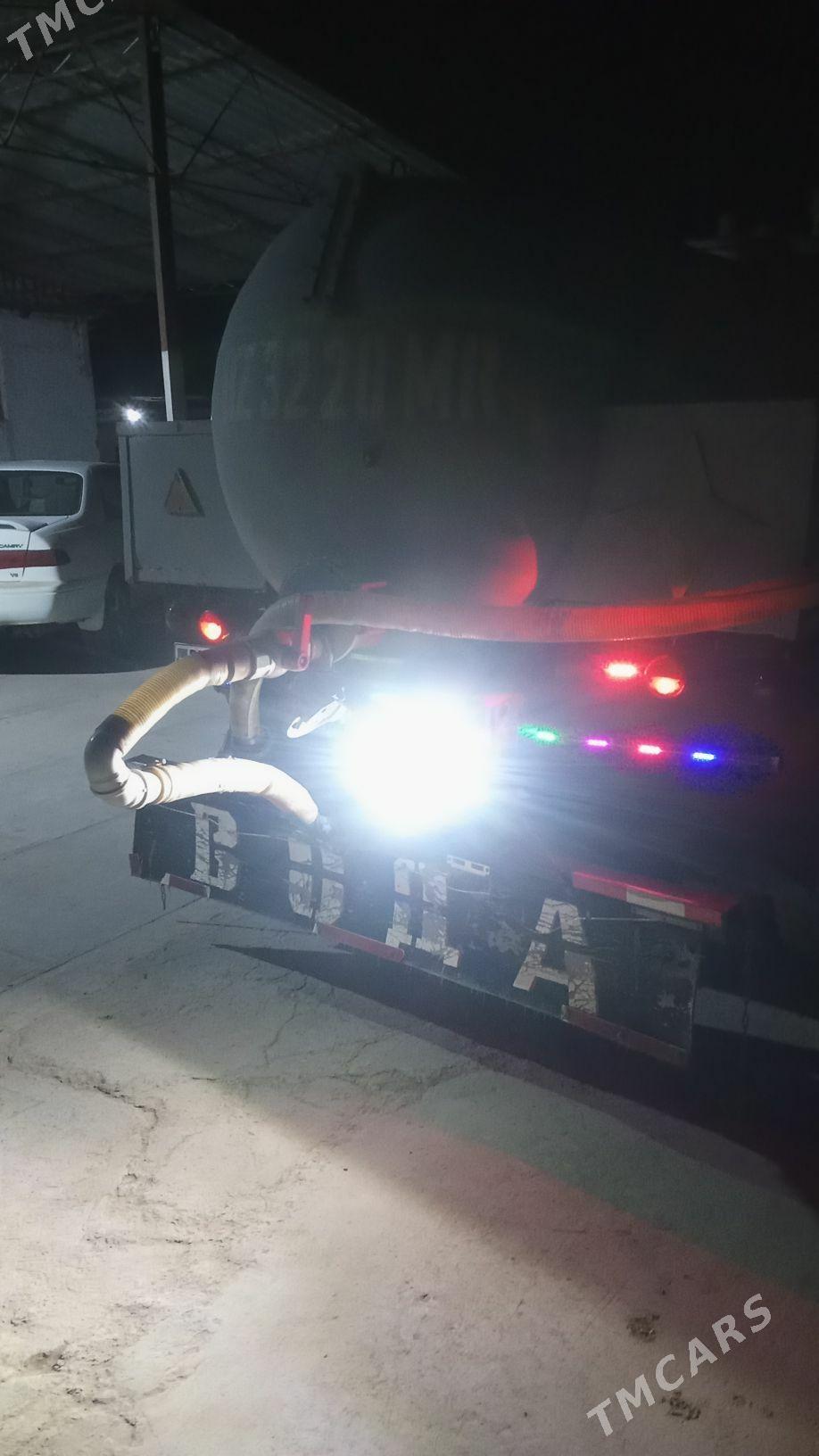 Gaz 52 1992 - 50 000 TMT - Mary - img 5