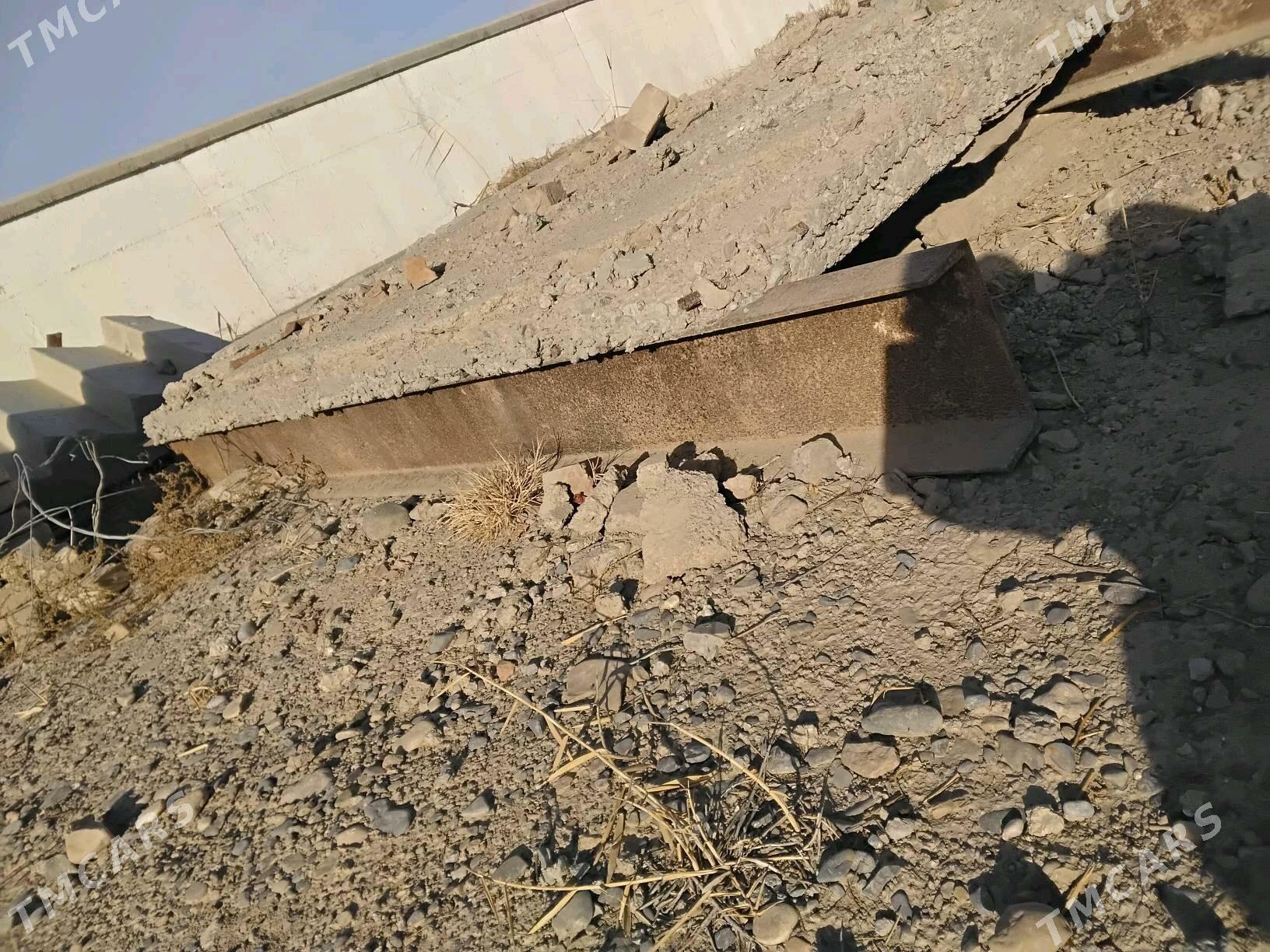 ШВЕЛЛЕР ȘWELLER UGOLNIK - Мары - img 7