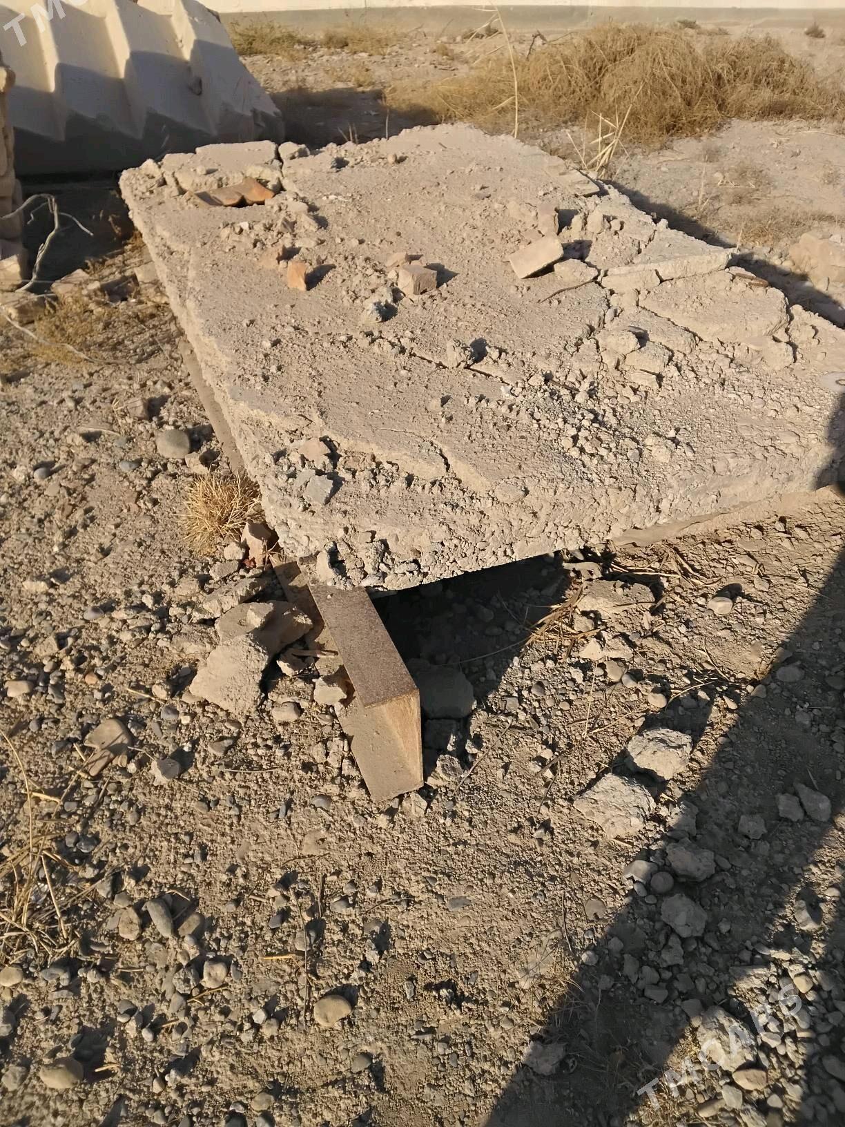 ШВЕЛЛЕР ȘWELLER UGOLNIK - Мары - img 9