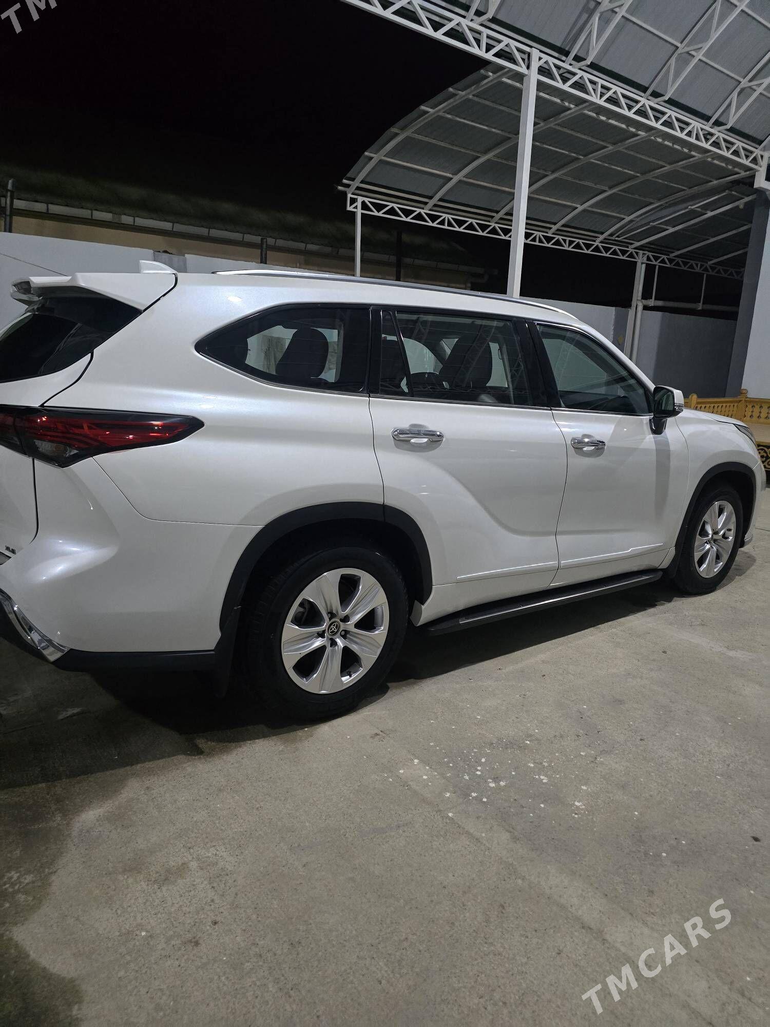 Toyota Highlander 2021 - 590 000 TMT - Aşgabat - img 4