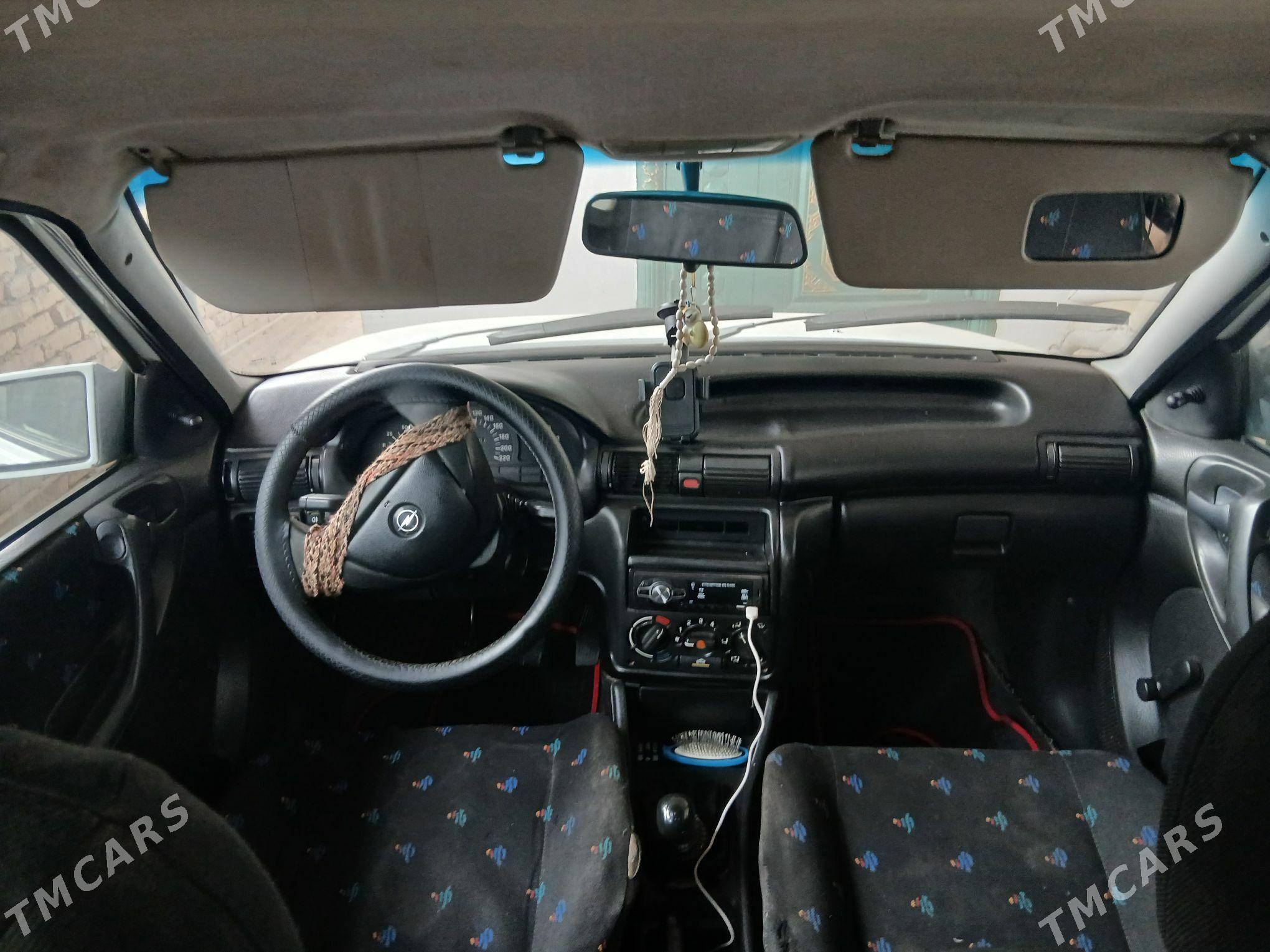 Opel Astra 1994 - 49 000 TMT - Губадаг - img 4