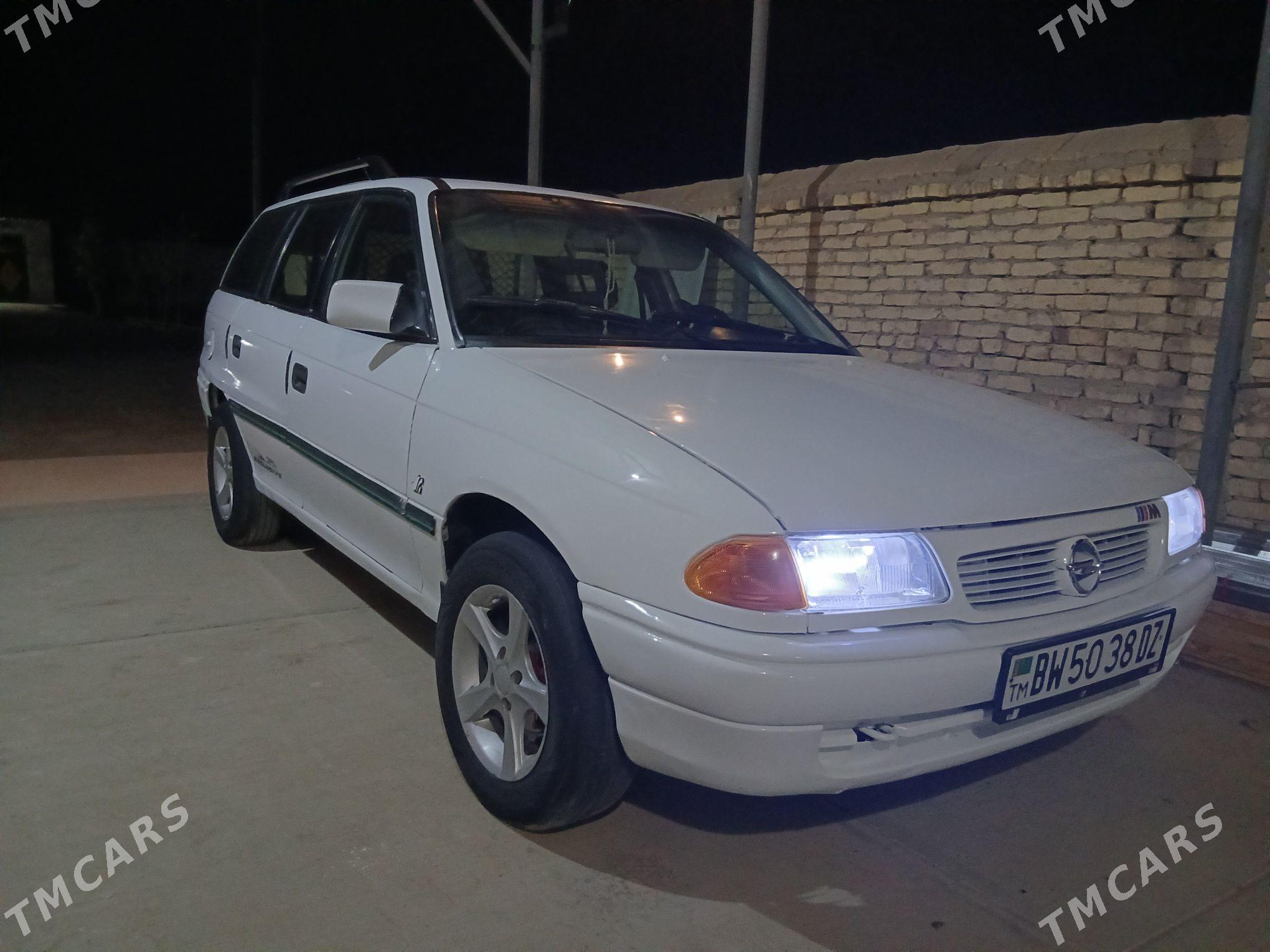 Opel Astra 1994 - 49 000 TMT - Губадаг - img 6