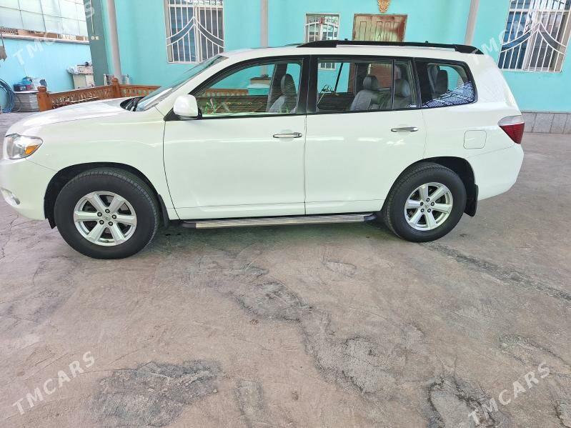 Toyota Highlander 2010 - 315 000 TMT - Aşgabat - img 3