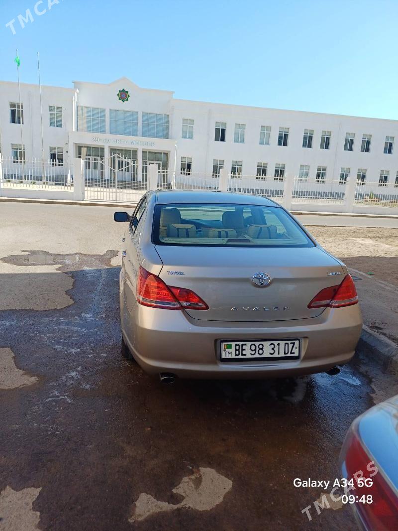 Toyota Avalon 2006 - 220 000 TMT - Дашогуз - img 3