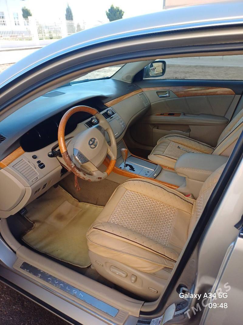 Toyota Avalon 2006 - 220 000 TMT - Дашогуз - img 4