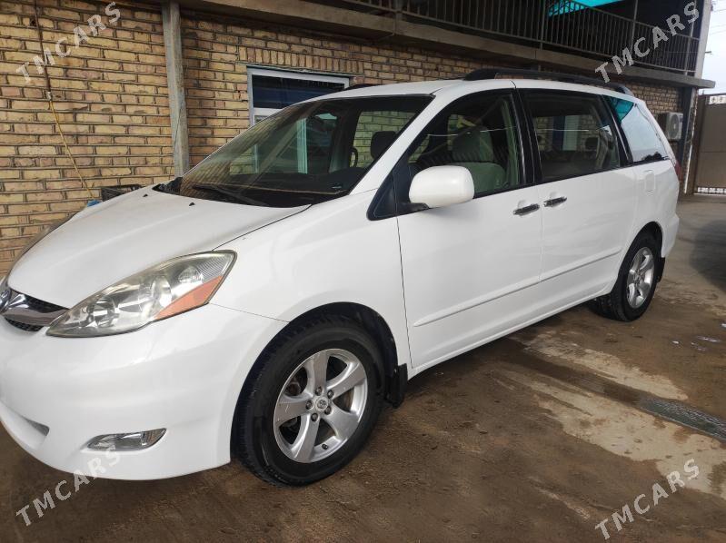 Toyota Sienna 2009 - 250 000 TMT - Kaka - img 1