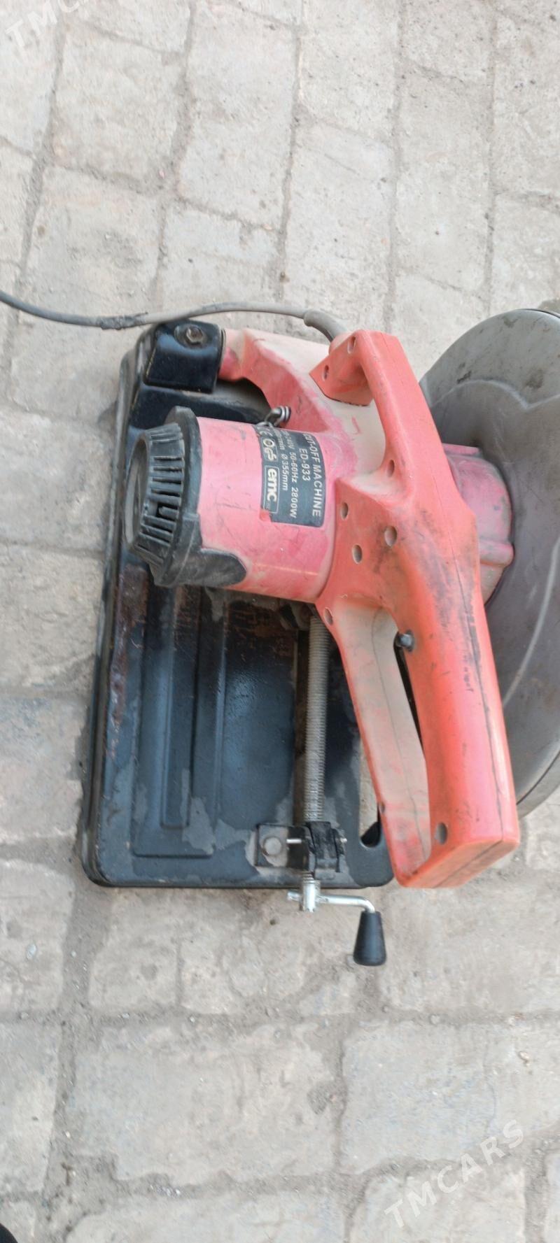 Demir kesyan baskesme - Хитровка - img 2