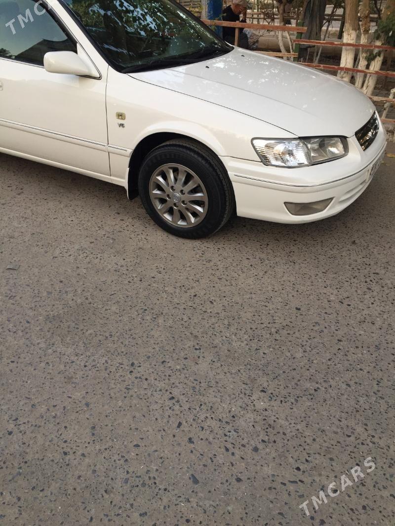 Toyota Camry 2001 - 200 000 TMT - Туркменабат - img 8