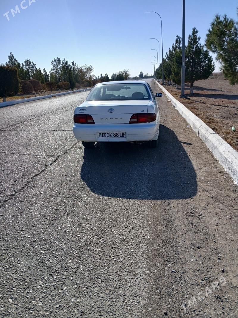 Toyota Camry 1996 - 85 000 TMT - Дянев - img 3