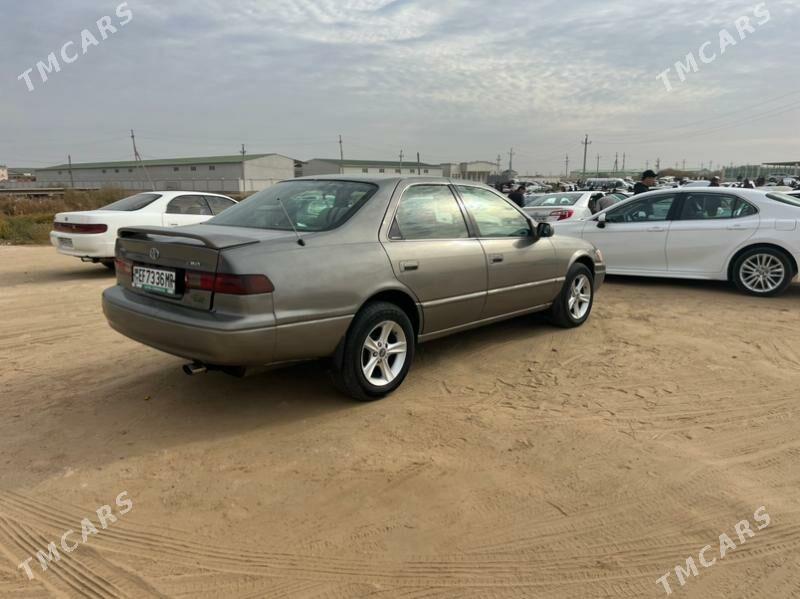Toyota Camry 1998 - 120 000 TMT - Мары - img 2