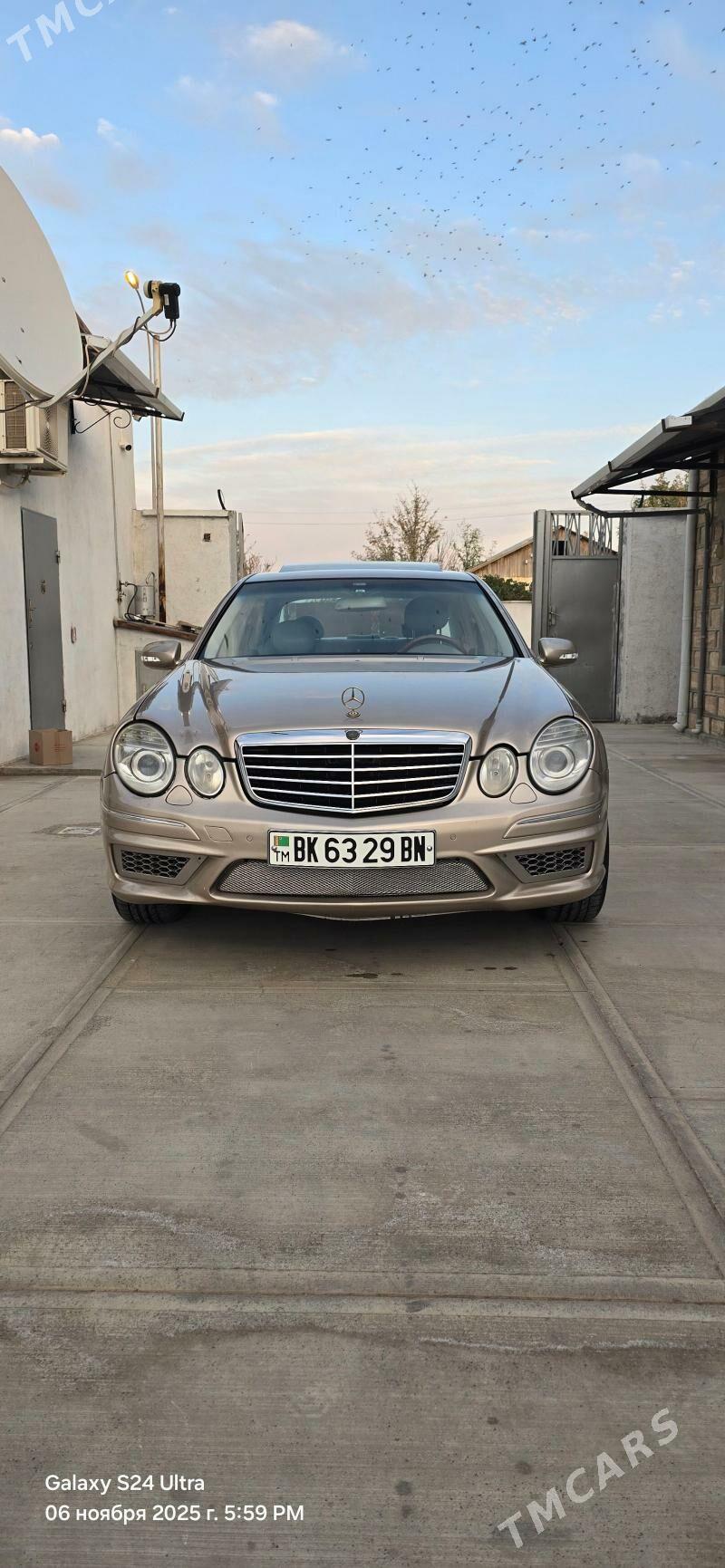 Mercedes-Benz E320 2004 - 150 000 TMT - Gyzylarbat - img 4