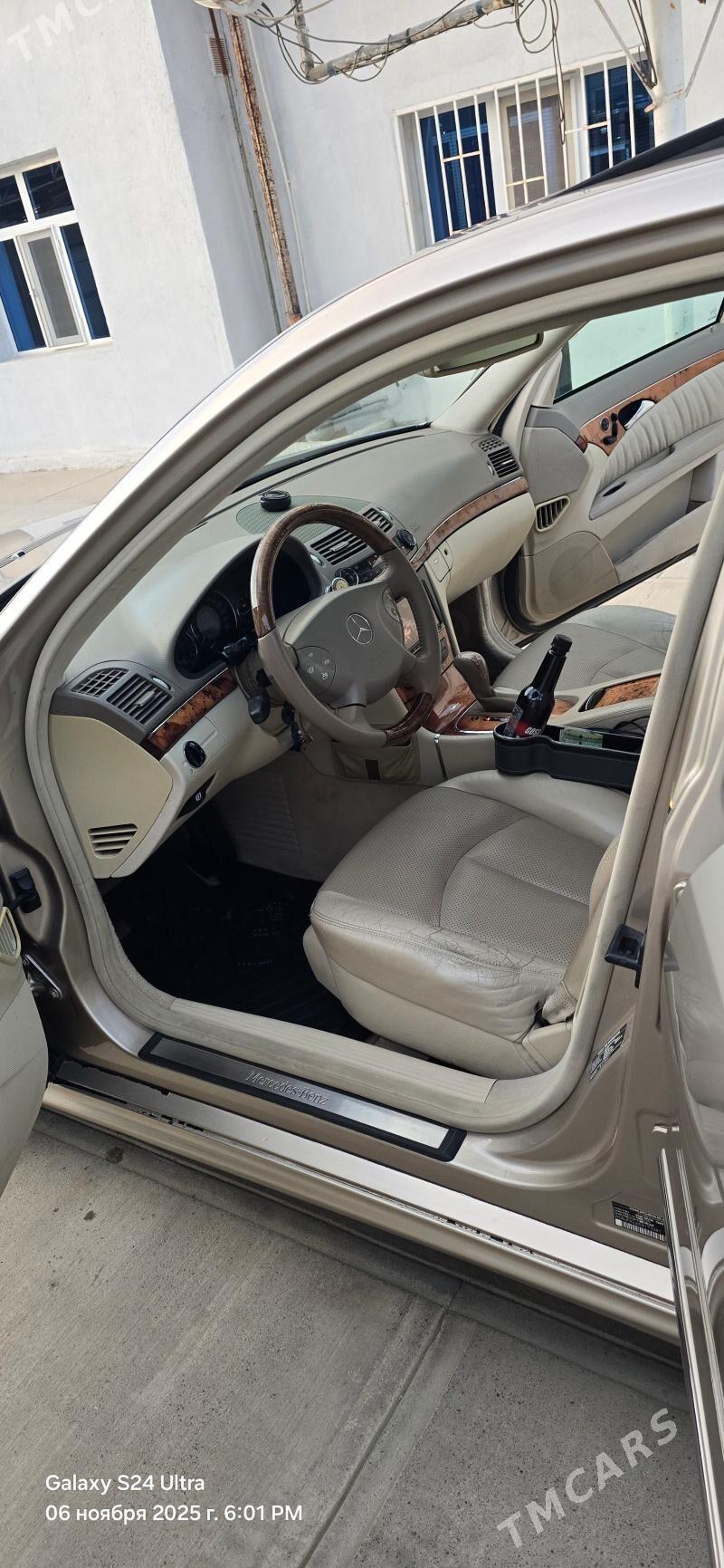 Mercedes-Benz E320 2004 - 150 000 TMT - Gyzylarbat - img 6