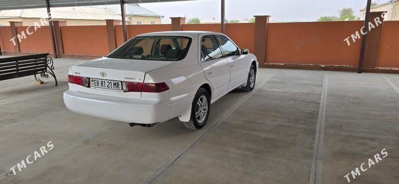 Toyota Camry 2001 - 125 000 TMT - Mary - img 2
