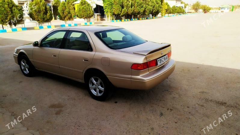 Toyota Camry 2000 - 138 000 TMT - Теджен - img 7