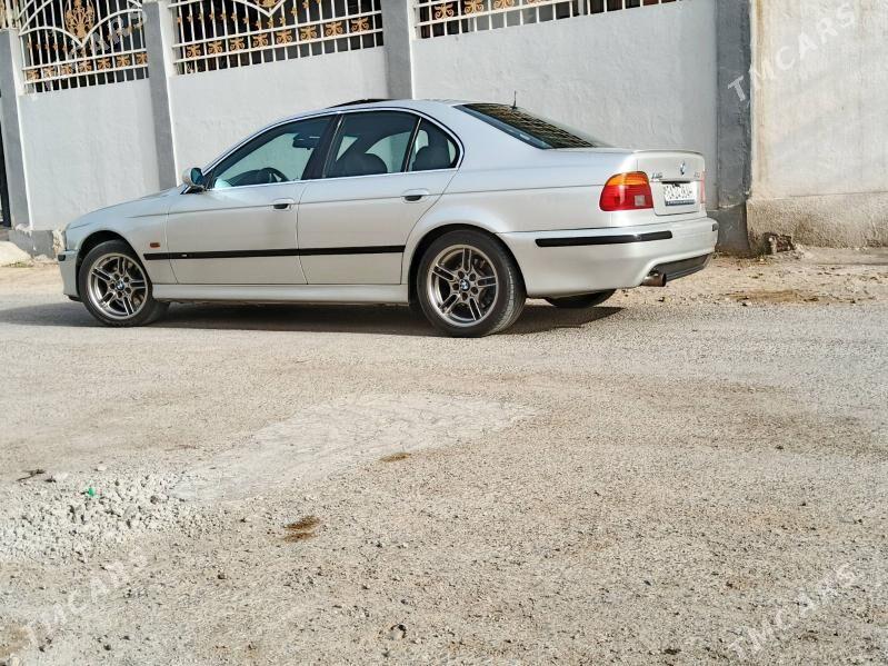 BMW E39 2001 - 125 000 TMT - Hitrowka - img 3