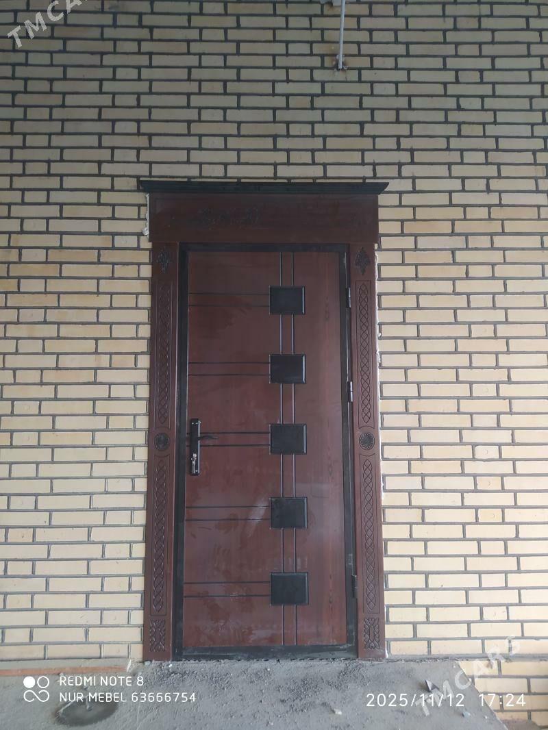 demir gapy - Анев - img 1