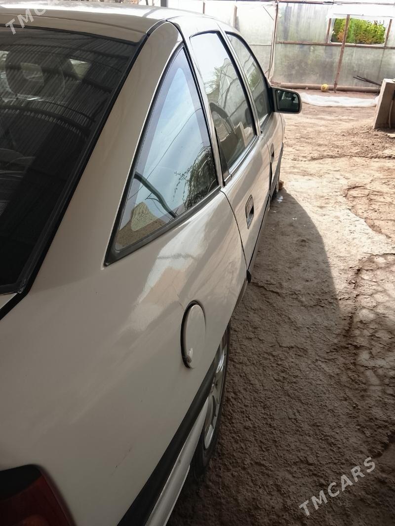 Opel Vectra 1990 - 25 000 TMT - Чарджоу - img 5