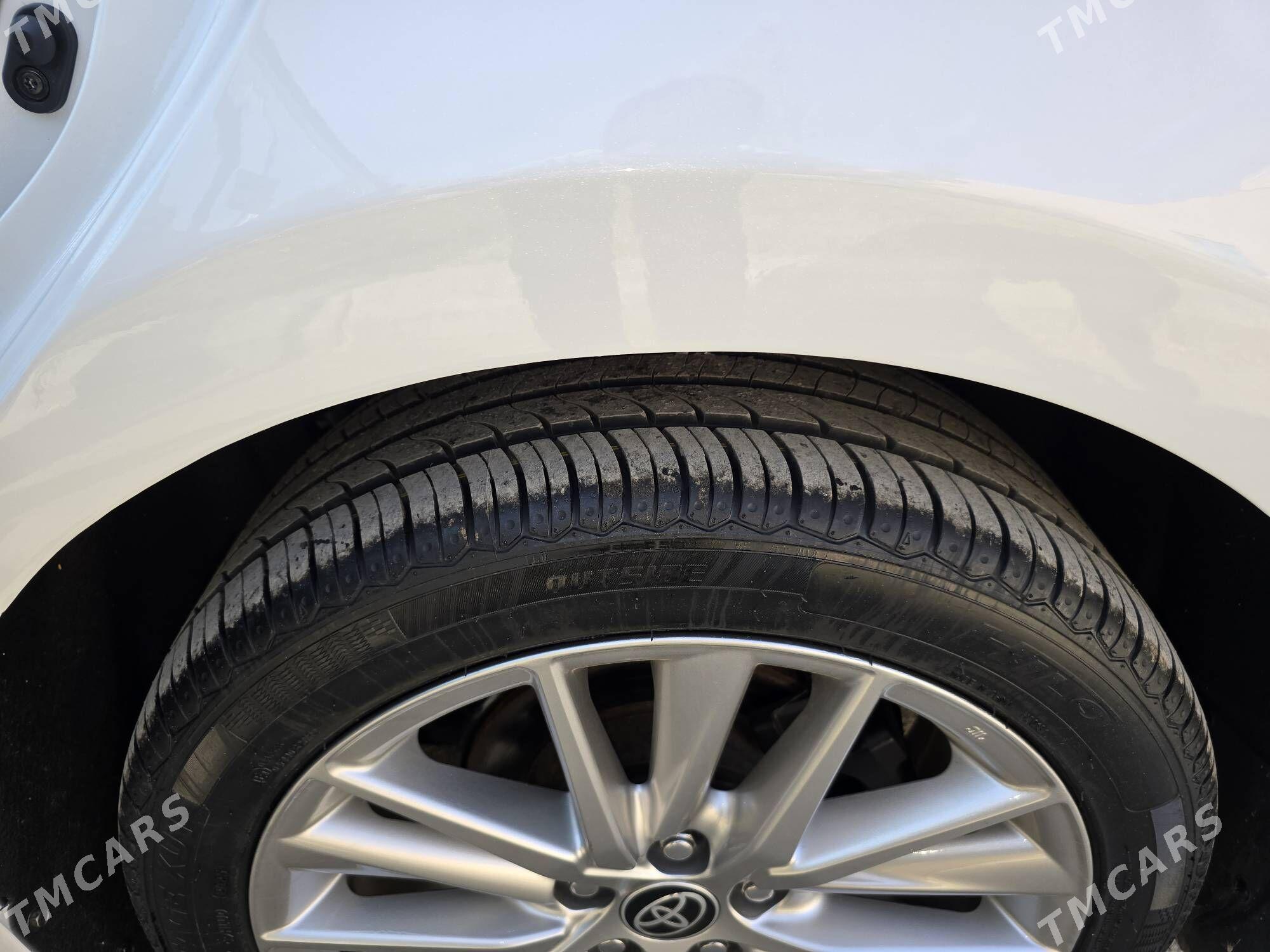 Toyota Camry 2022 - 320 000 TMT - Aşgabat - img 9