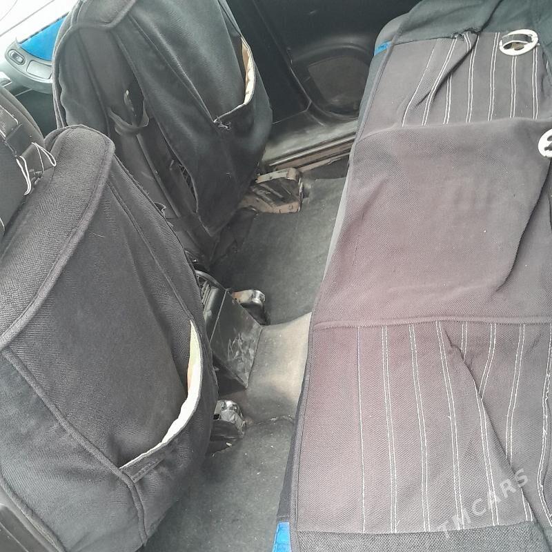 Opel Zafira 2001 - 90 000 TMT - Гурбансолтан Едже - img 6