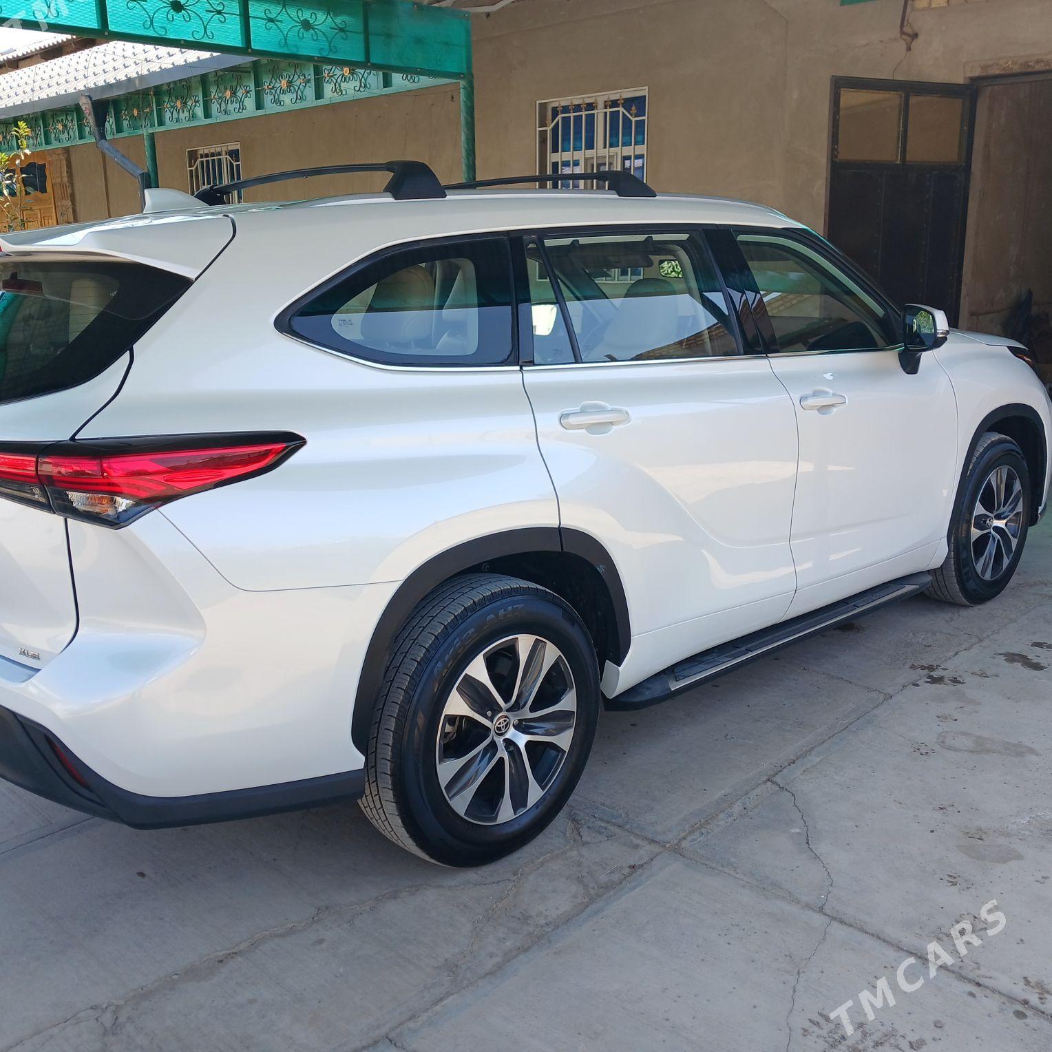 Toyota Highlander 2021 - 620 000 TMT - Дашогуз - img 4