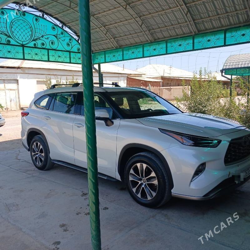 Toyota Highlander 2021 - 620 000 TMT - Дашогуз - img 3