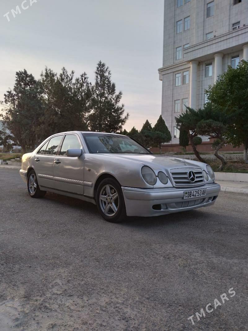 Mercedes-Benz E320 1995 - 59 000 TMT - Гёкдепе - img 3