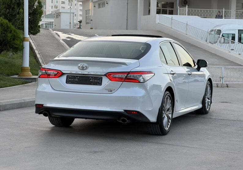 Toyota Camry 2018 - 450 000 TMT - Aşgabat - img 2