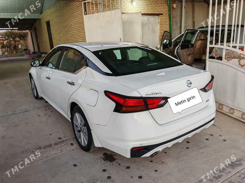 Nissan Altima 2019 - 220 000 TMT - Достлук - img 3