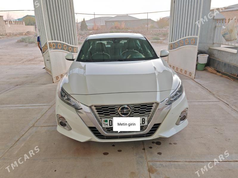 Nissan Altima 2019 - 220 000 TMT - Достлук - img 2