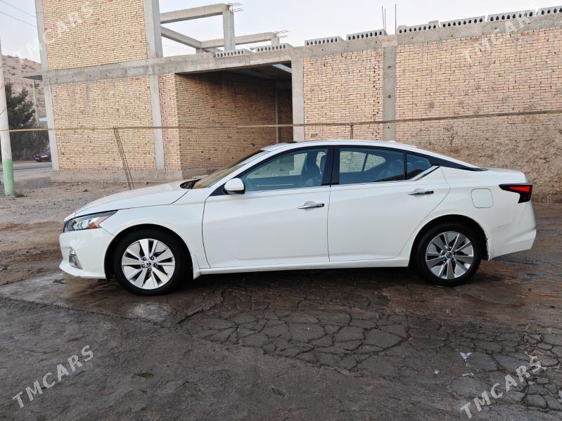 Nissan Altima 2019 - 220 000 TMT - Достлук - img 7
