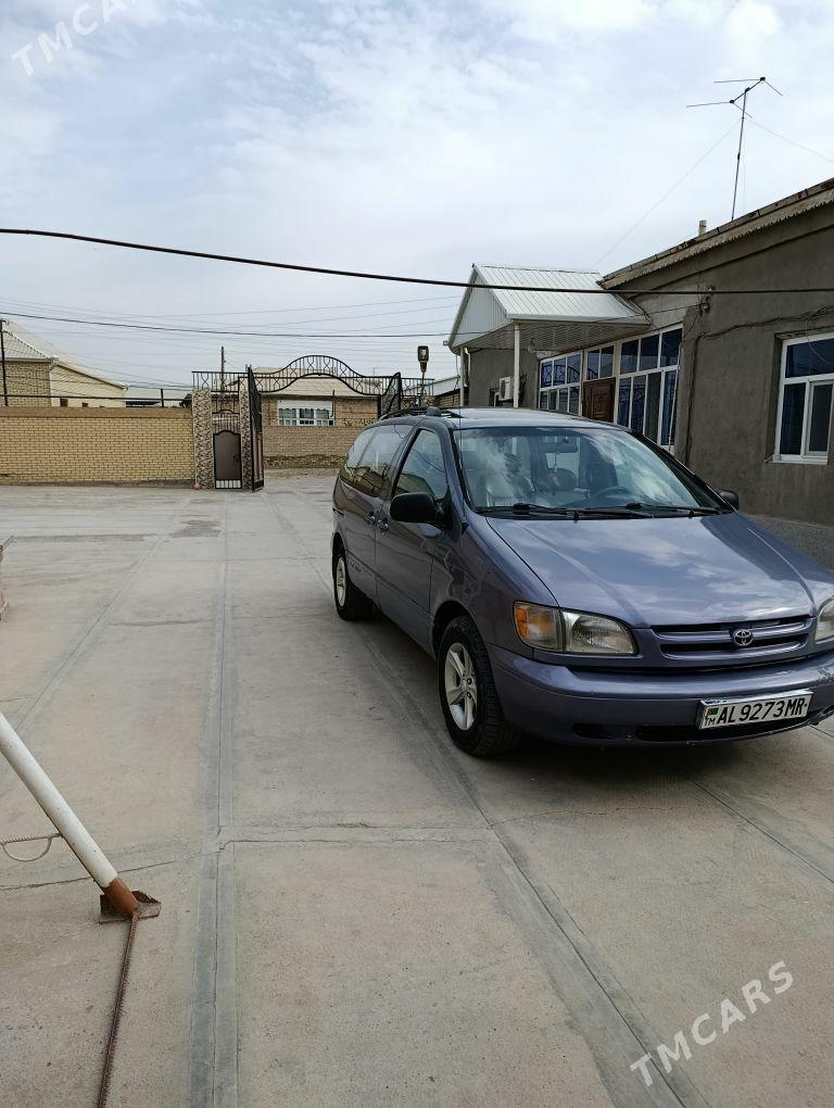 Toyota Sienna 2000 - 170 000 TMT - Mary - img 2