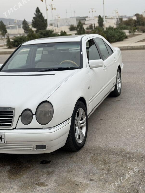 Mercedes-Benz E320 1998 - 90 000 TMT - Balkanabat - img 5