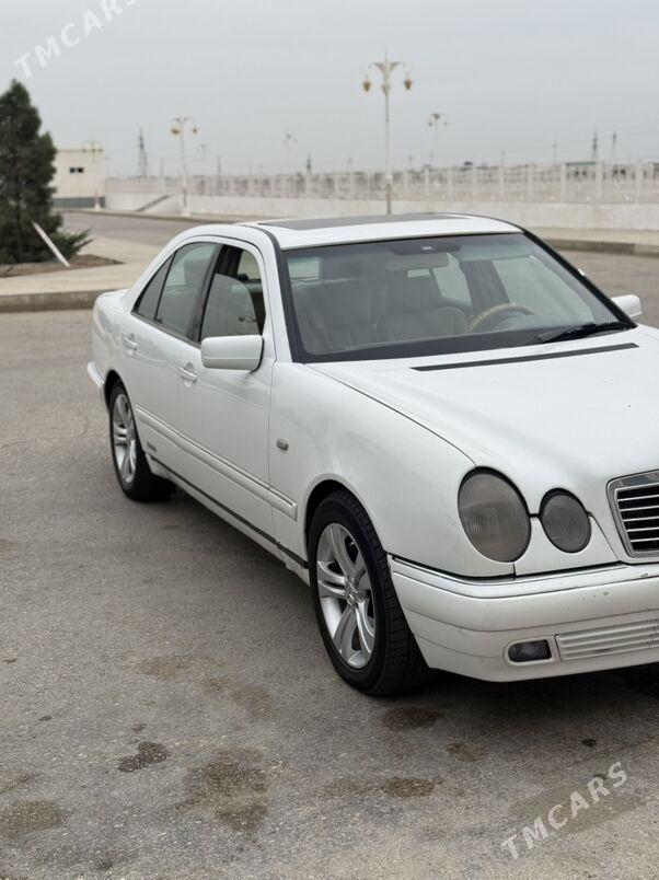 Mercedes-Benz E320 1998 - 90 000 TMT - Balkanabat - img 8