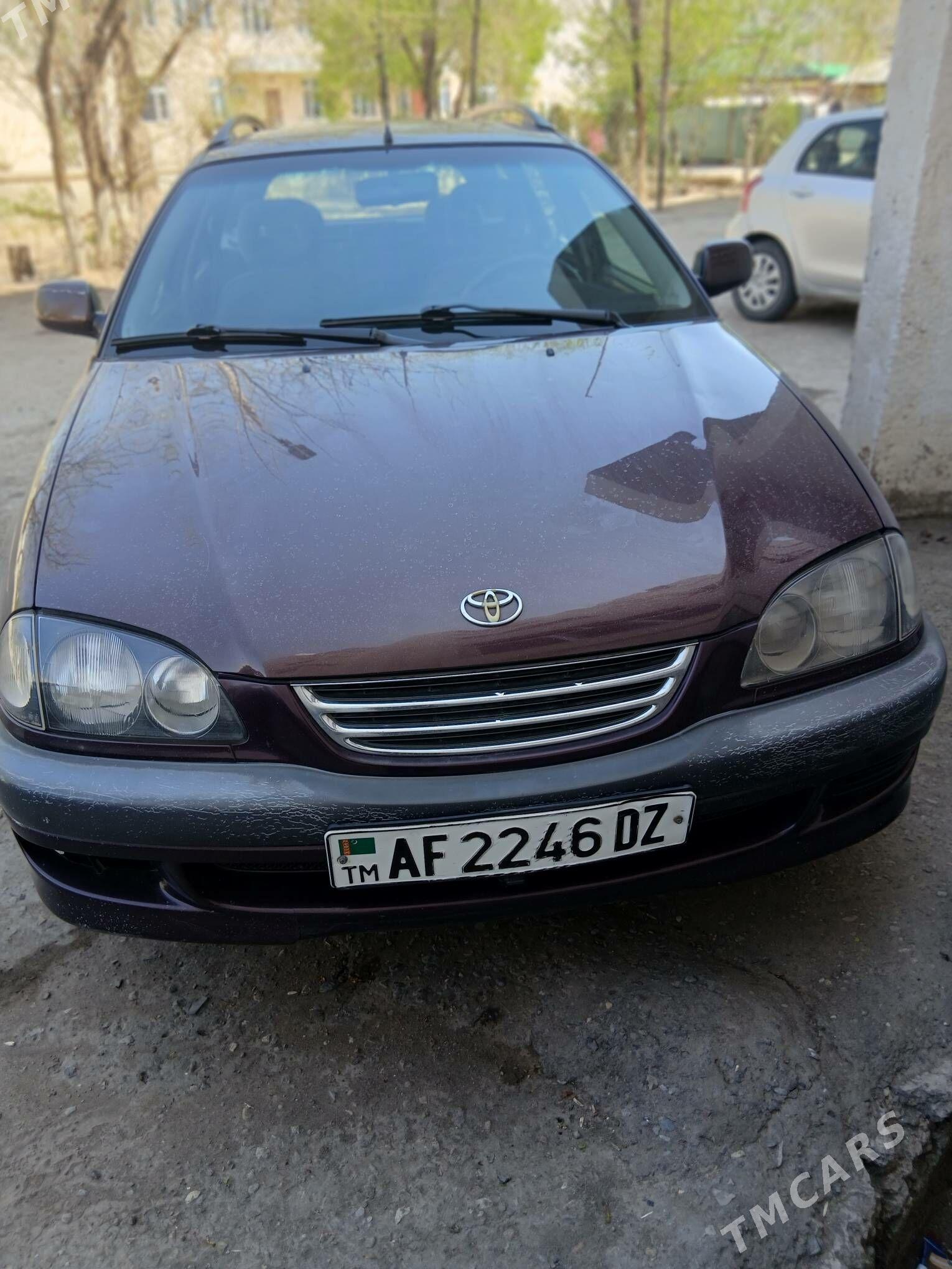 Toyota Avensis 1999 - 90 000 TMT - Дашогуз - img 3