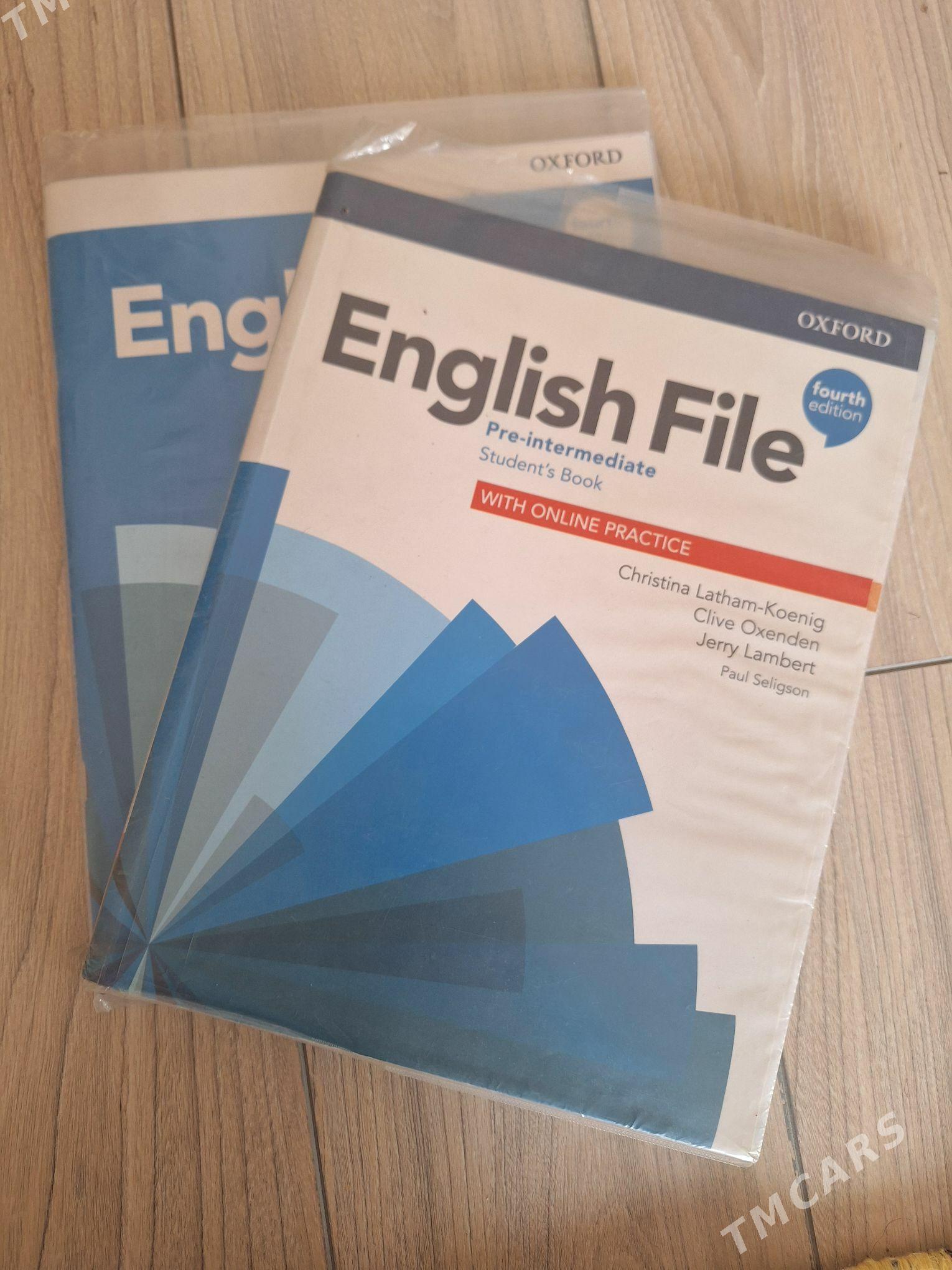 English file pre inter - Гуртли - img 3