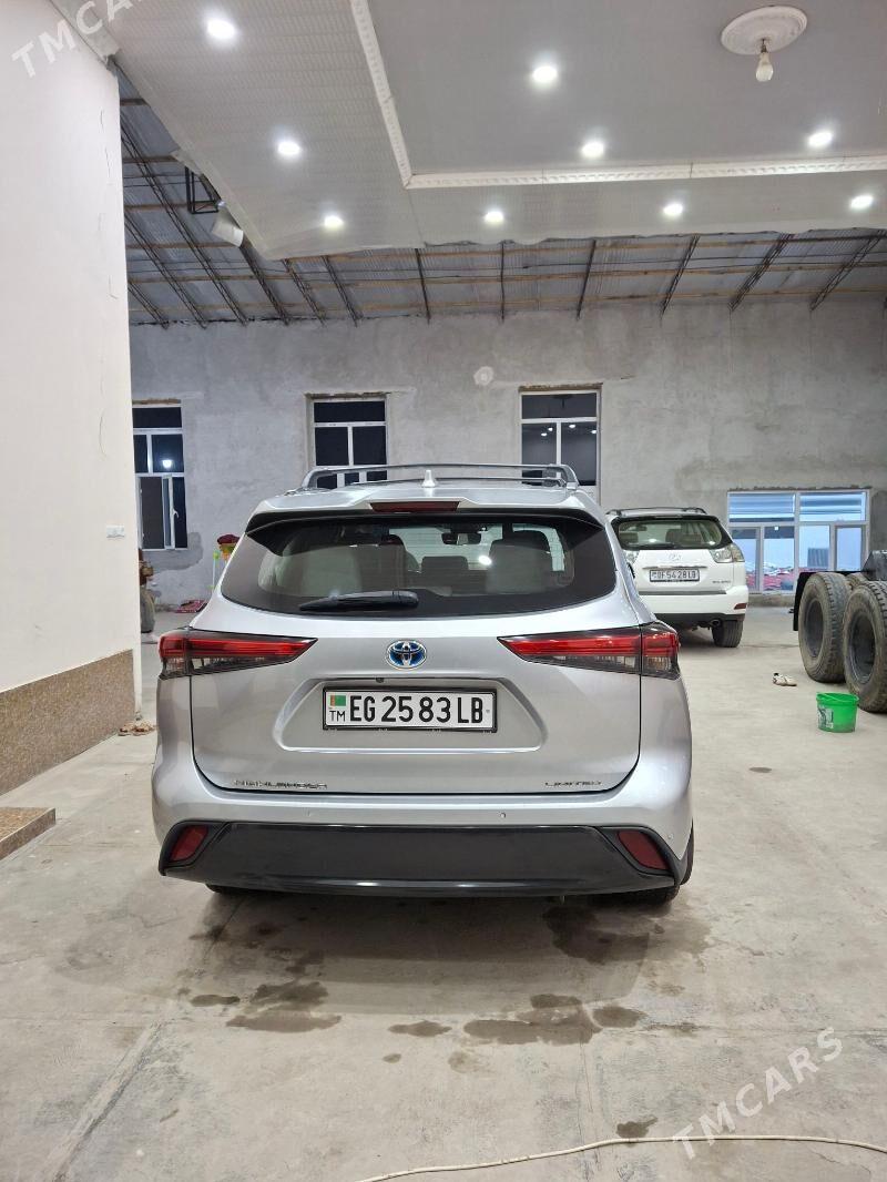 Toyota Highlander Hybrid 2021 - 530 000 TMT - Дянев - img 3