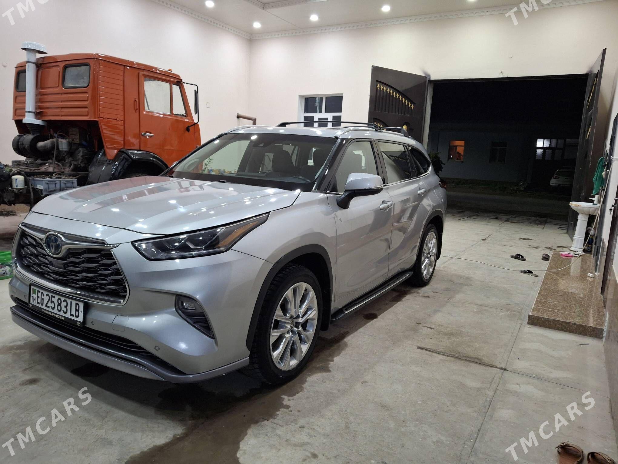 Toyota Highlander Hybrid 2021 - 530 000 TMT - Дянев - img 4