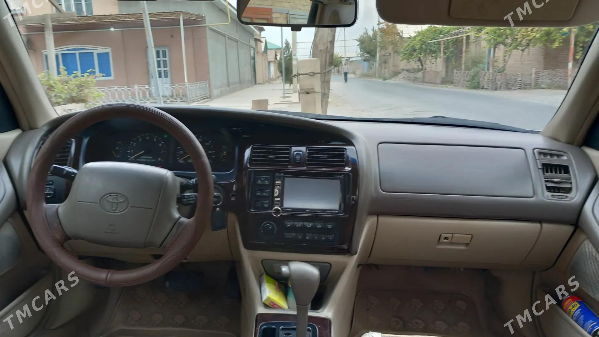 Toyota Avalon 1998 - 139 000 TMT - Туркменабат - img 3