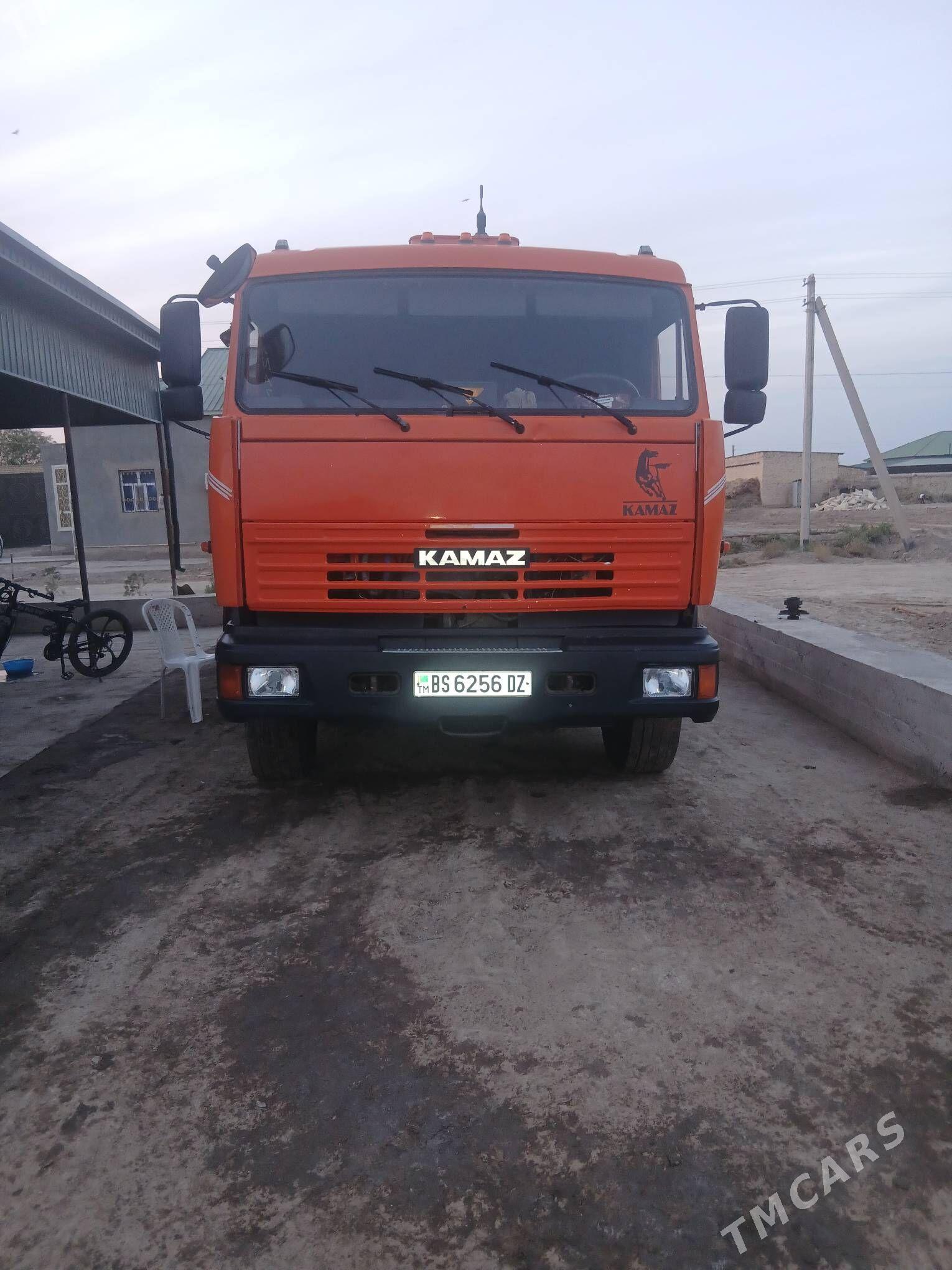 Kamaz 6520 2014 - 370 000 TMT - Türkmenbaşy etr. - img 1