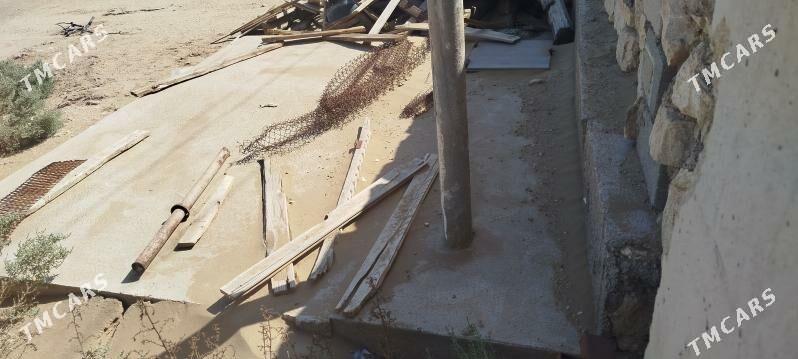 jay yeri - Jebel - img 3