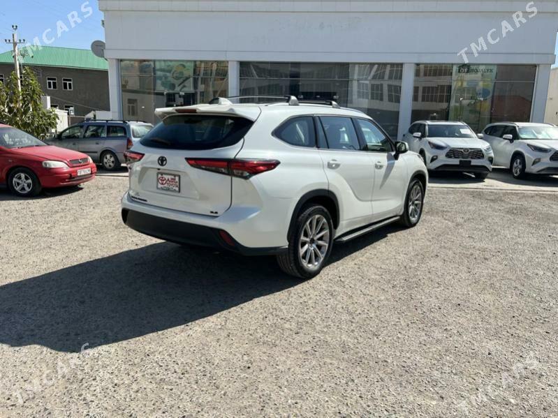 Toyota Highlander 2021 - 570 000 TMT - Мары - img 3