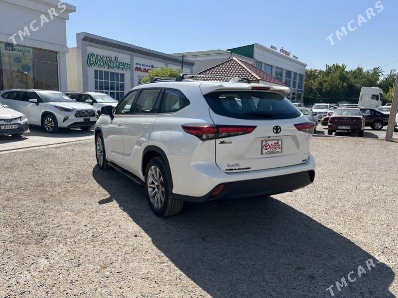 Toyota Highlander 2021 - 570 000 TMT - Мары - img 2