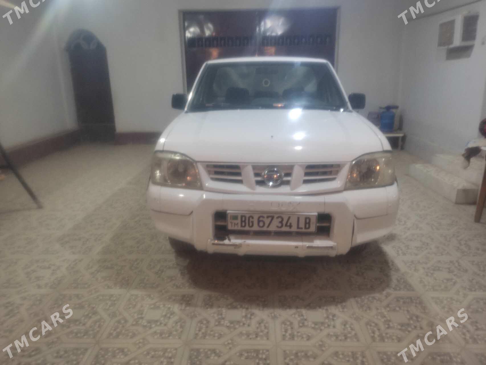 Nissan Navara 2008 - 100 000 TMT - Ходжамбаз - img 1